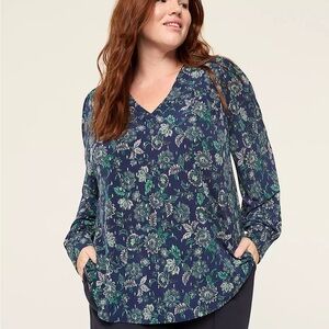 Lane Bryant multi-Blue print Long Sleeve V-Neck Relaxed Blouse, Size 26-28